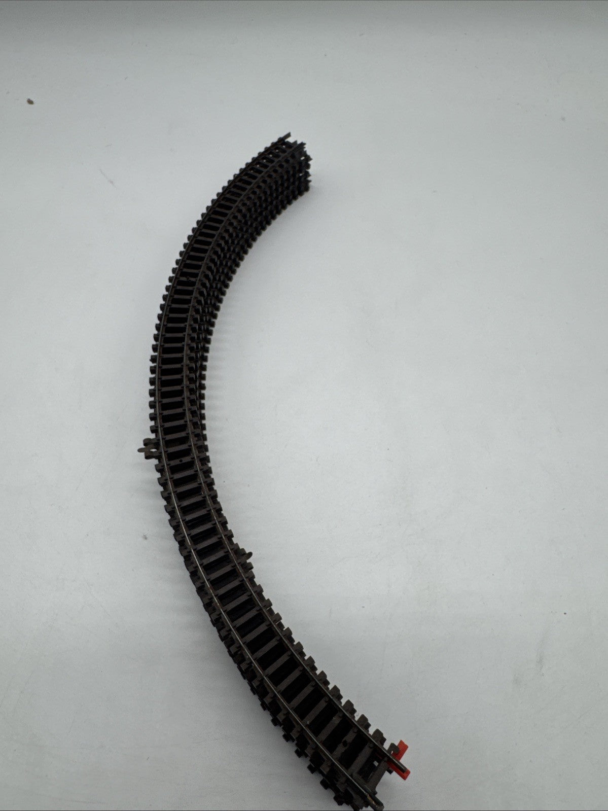 Arnold Spur N, 0131, 6 gebogene Gleise, ein Kreis, braun.