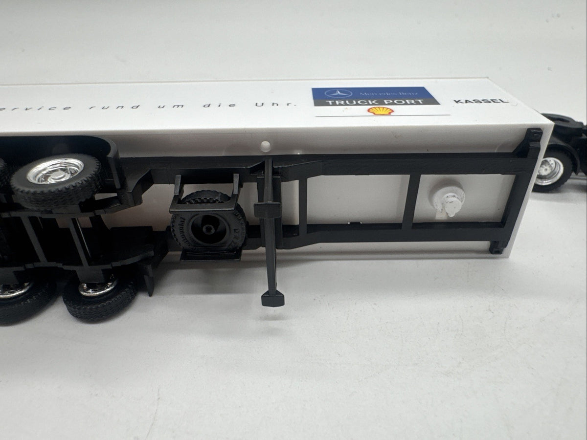 Mercedes Benz 1748 Kassel Truck Port   Herpa 1:87 #621