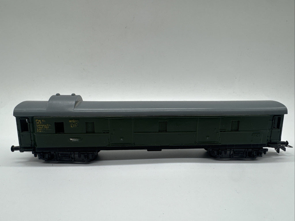 PIKO H0 Gepäckwagen DR 000213 Grün
