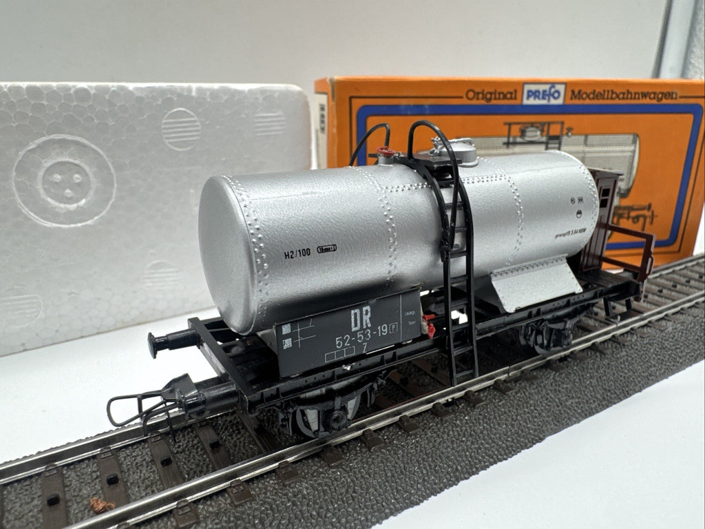 Prefo H0 Kesselwagen silber mit Bremserhaus 52-53-19 OVP Top Zustand #10