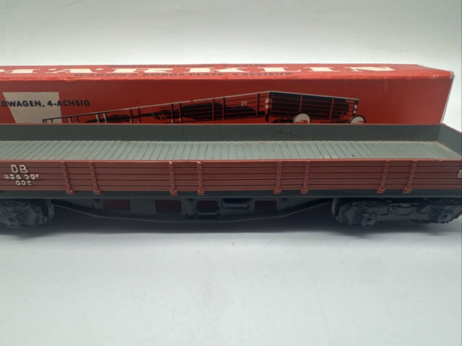Märklin H0 4514 4-achsiger Niederbordwagen DB