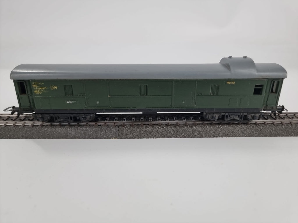 PIKO K 1992 H0 D-Zug Gepäckwagen Pw 4ü DR 
