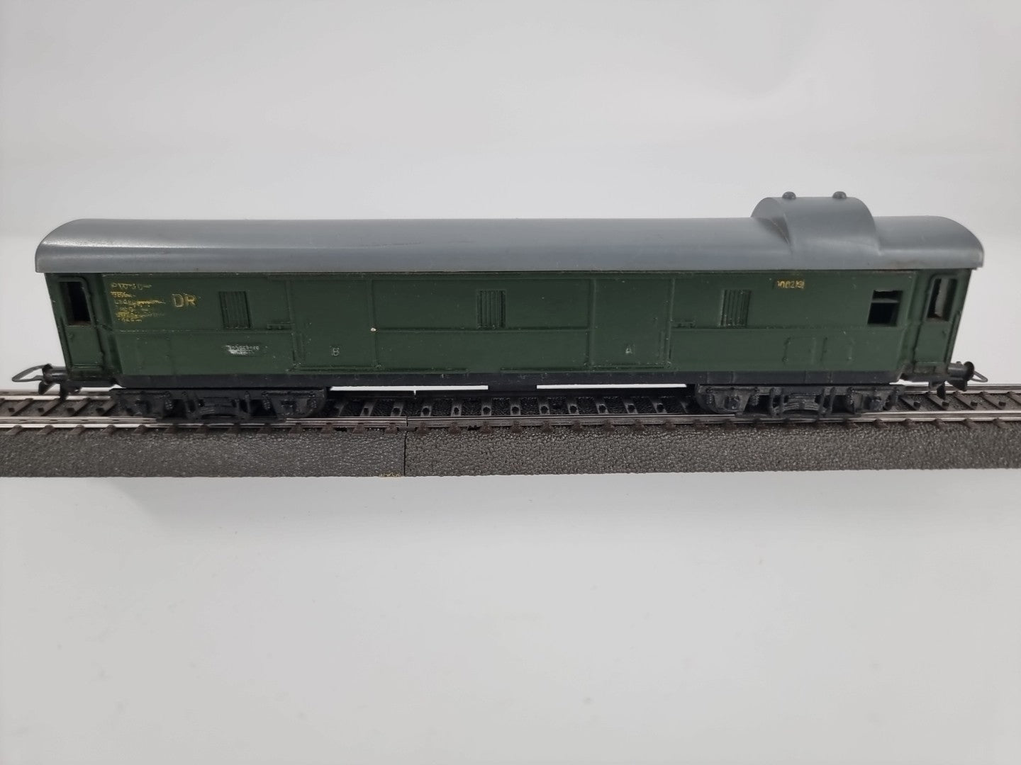 PIKO K 1992 H0 D-Zug Gepäckwagen Pw 4ü DR 