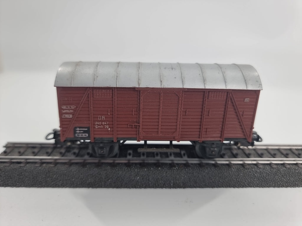 Märklin gedeckter Güterwagen - DB - 248  847 GmbH 39 - braun - H0 1:87