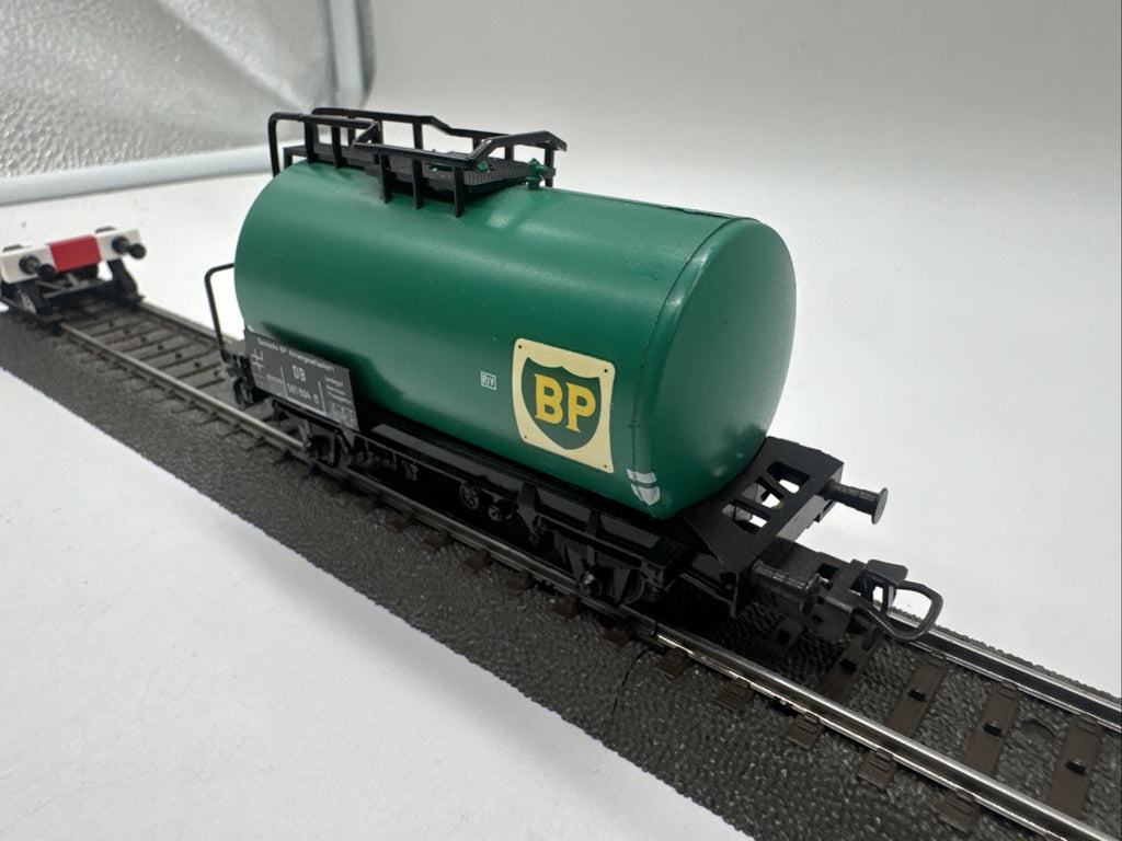 Märklin 4644 - Güterwagen Kesselwagen der DB BP grün - Spur H0 #711