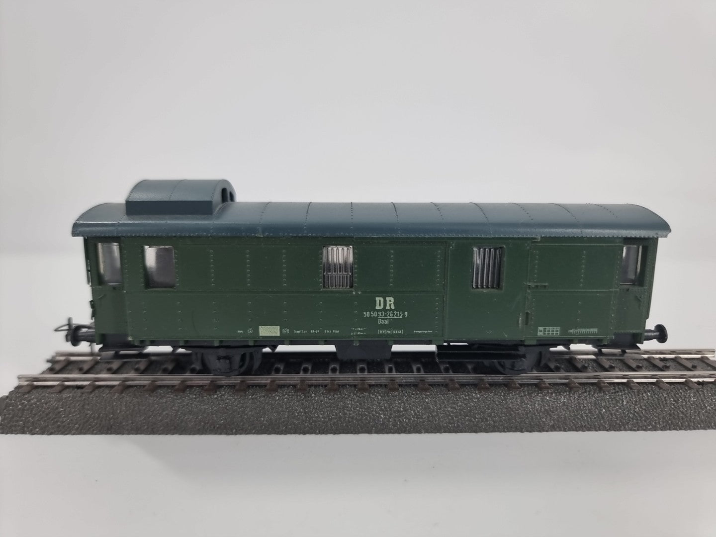 Piko H0 Gepäckwagen 505093-26215-0 - DR 
