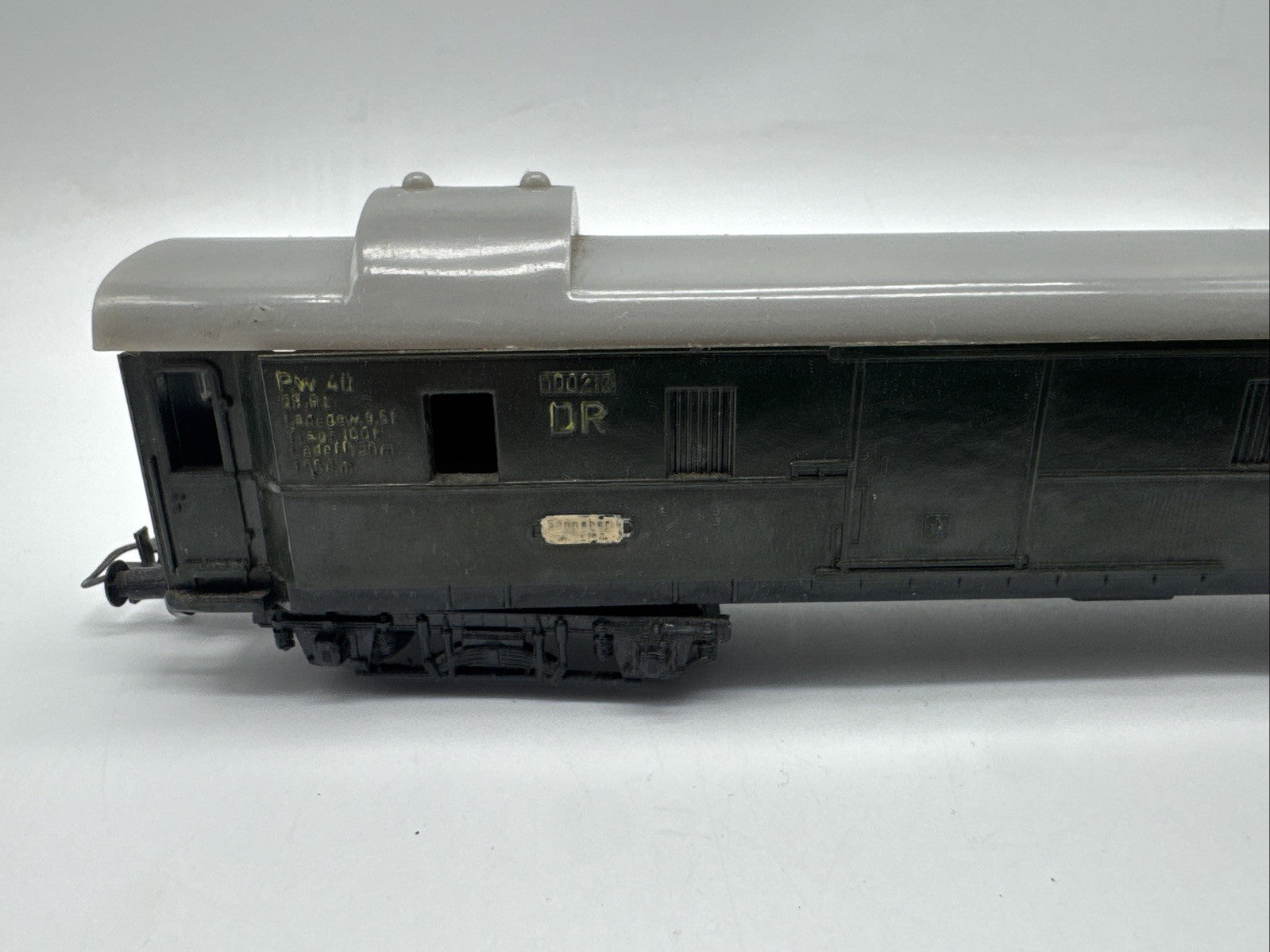 PIKO H0 Gepäckwagen DR 000213 Braun