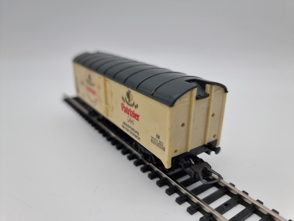Lima H0 gedeckter Güterwagen Patrizier Pils