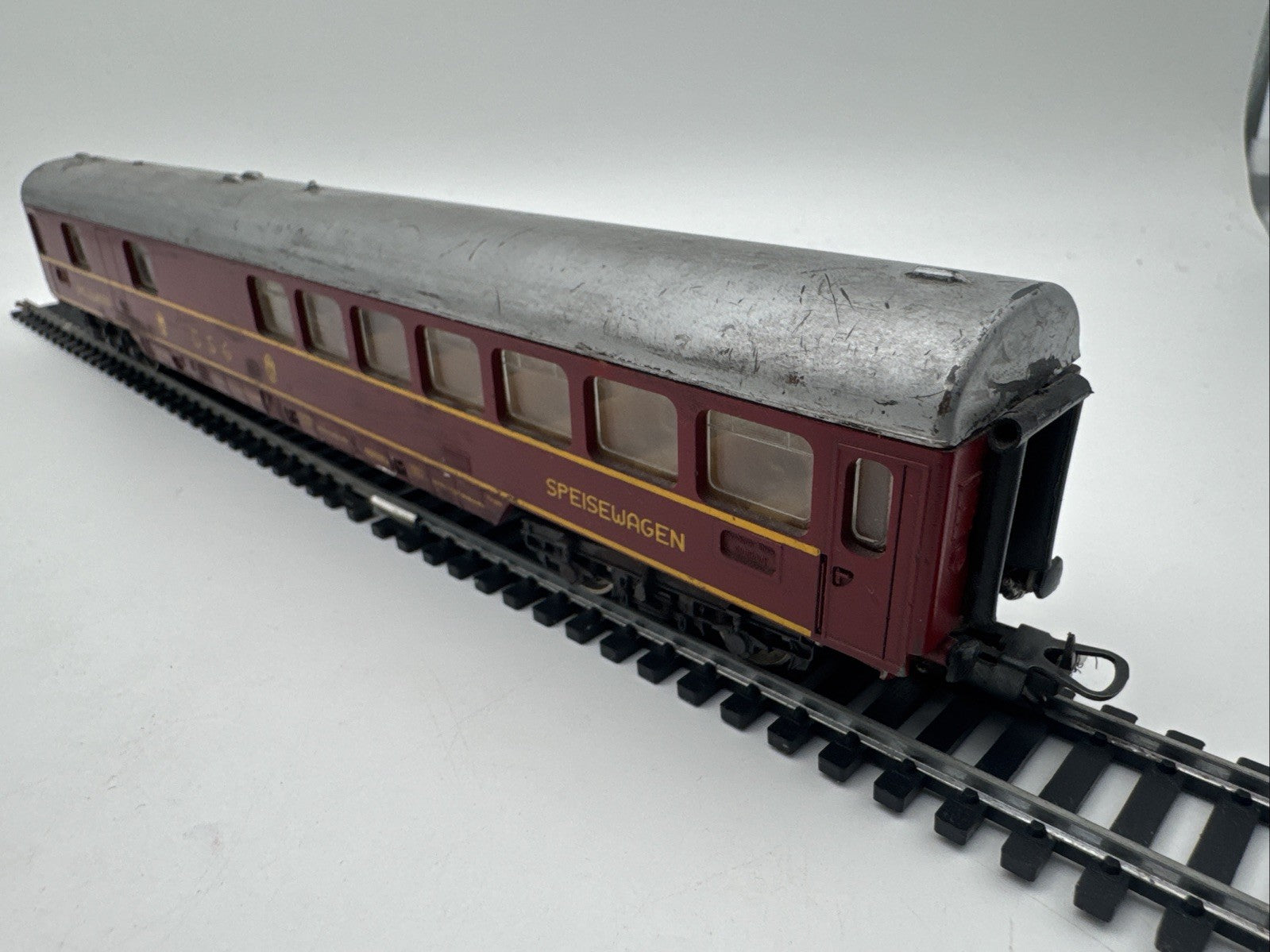 Lima DSG Speisewagen H0 – rot/silber  – Modellbahn