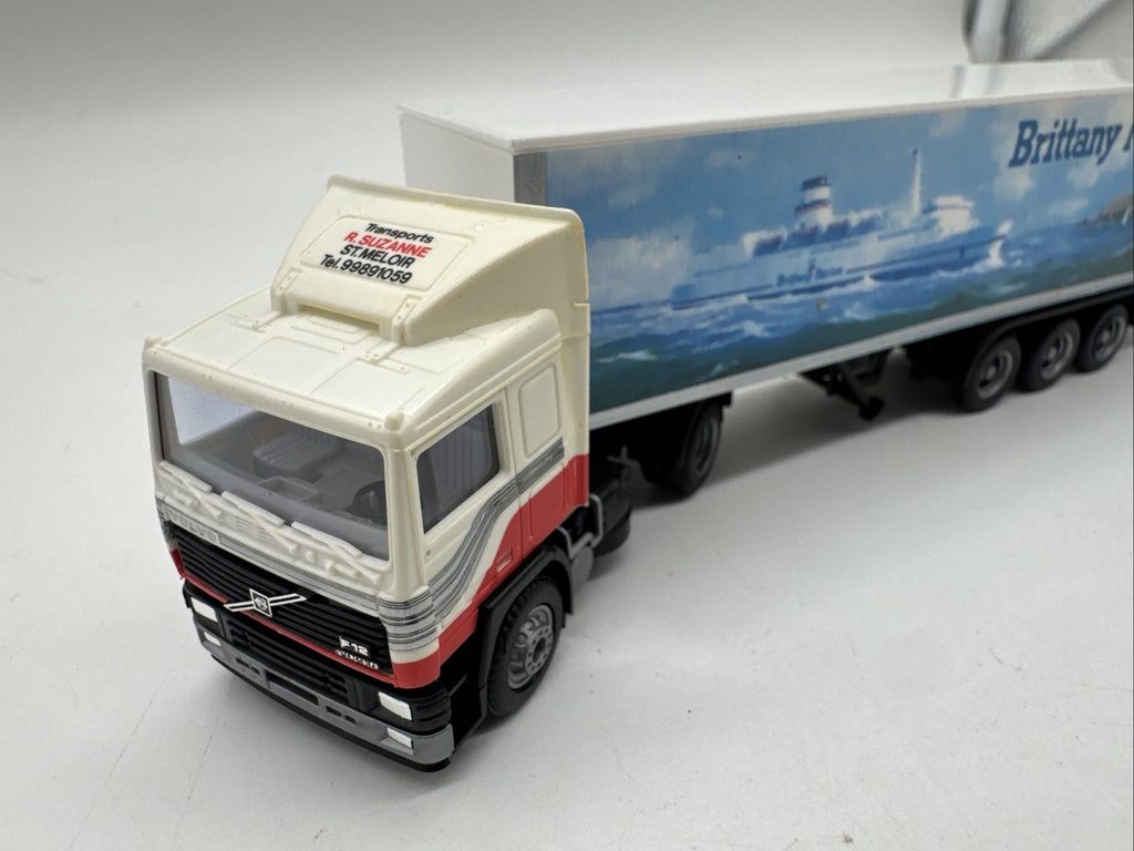 Albedo H0 300139 Volvo Lastzug "Brittany Ferries" René Suzanne #624