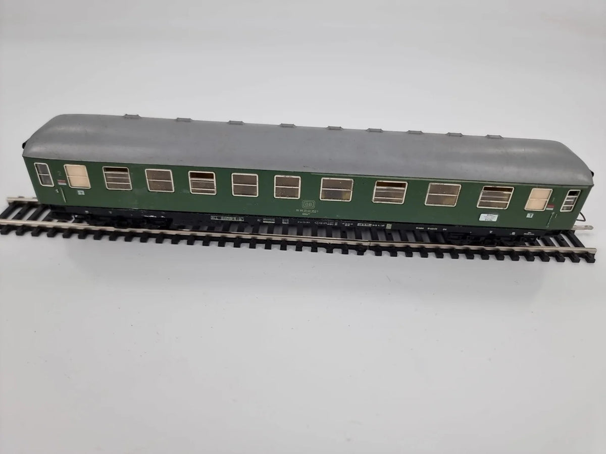 H0 Personenwagen  1./2.Klasse Grün DB 51 80 31-40 352-1
