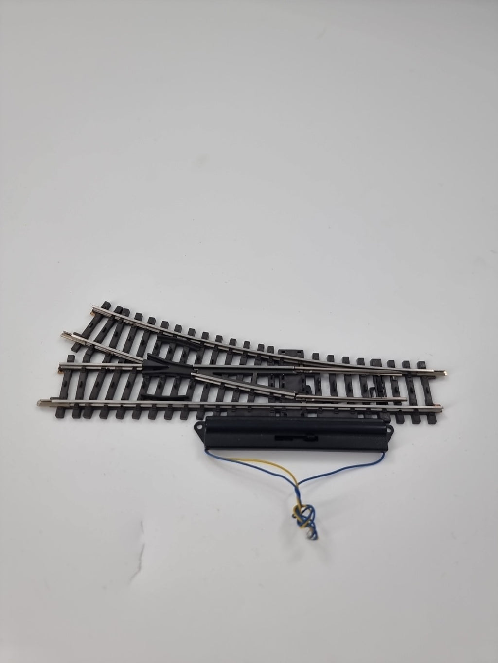 Märklin H0 2262/2263 K-Gleis, Weiche rechts mit Antrieb 7549 -geprüft-