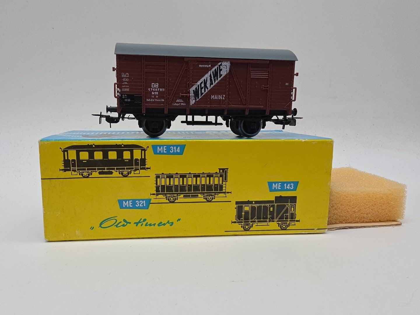 Nr. 6205 Piko 127-025 geschlossener Güterwagen "Wekawe" Spur H0