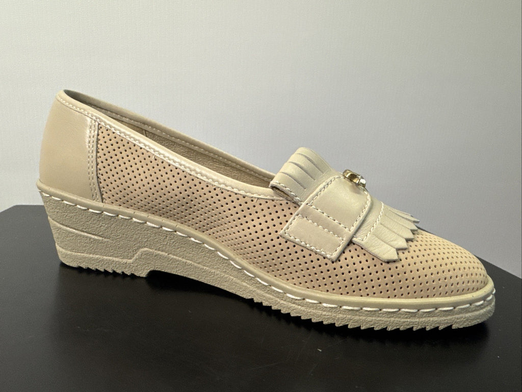Ara Pumps Gr. 4 Beige Leder Absatzschuh