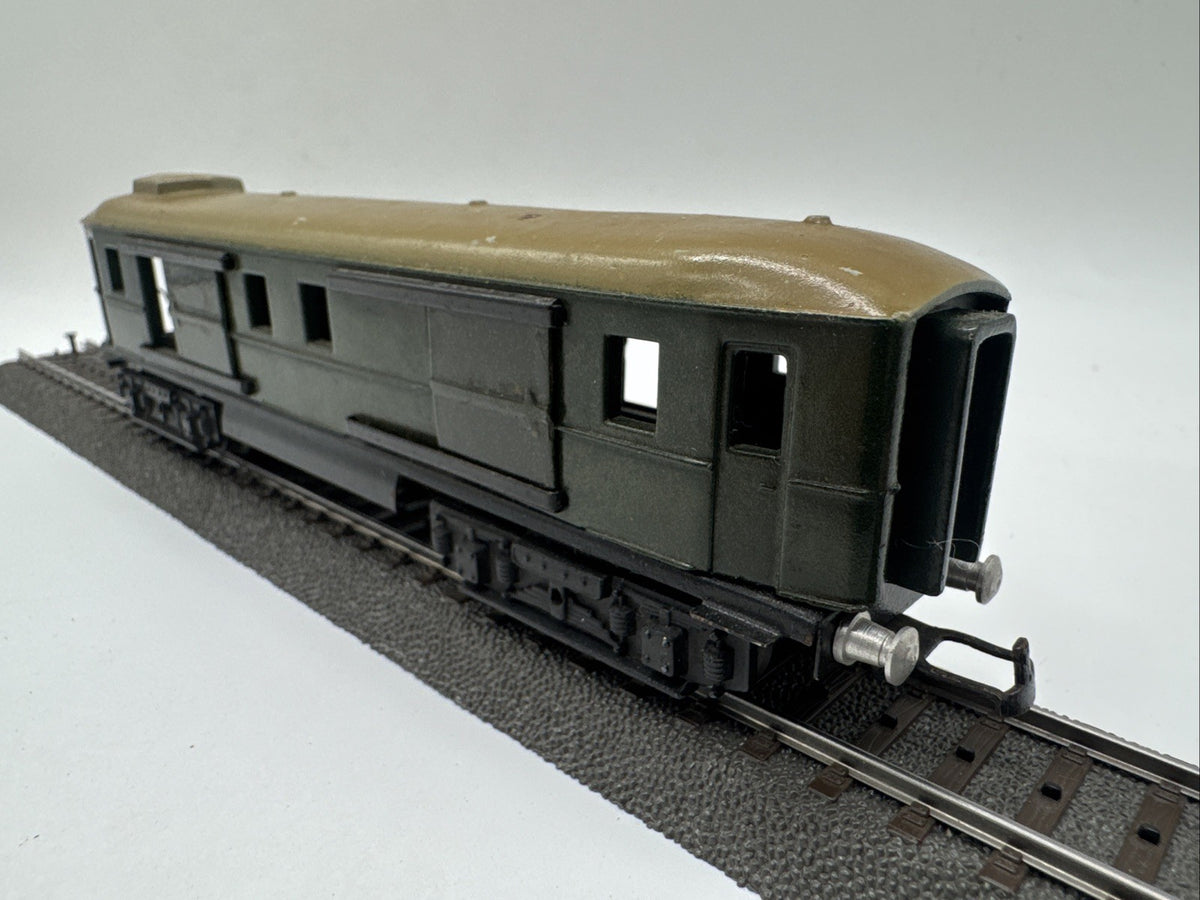 Pico-Express Spur H0 DR Packwagen in grün Bakelit/guter Zustand #671
