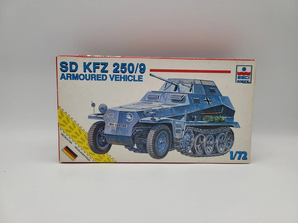 Esci Ertl 8371 Sd.Kfz.250/9 Armoured Vehicle 1:72 NEU mit OVP
