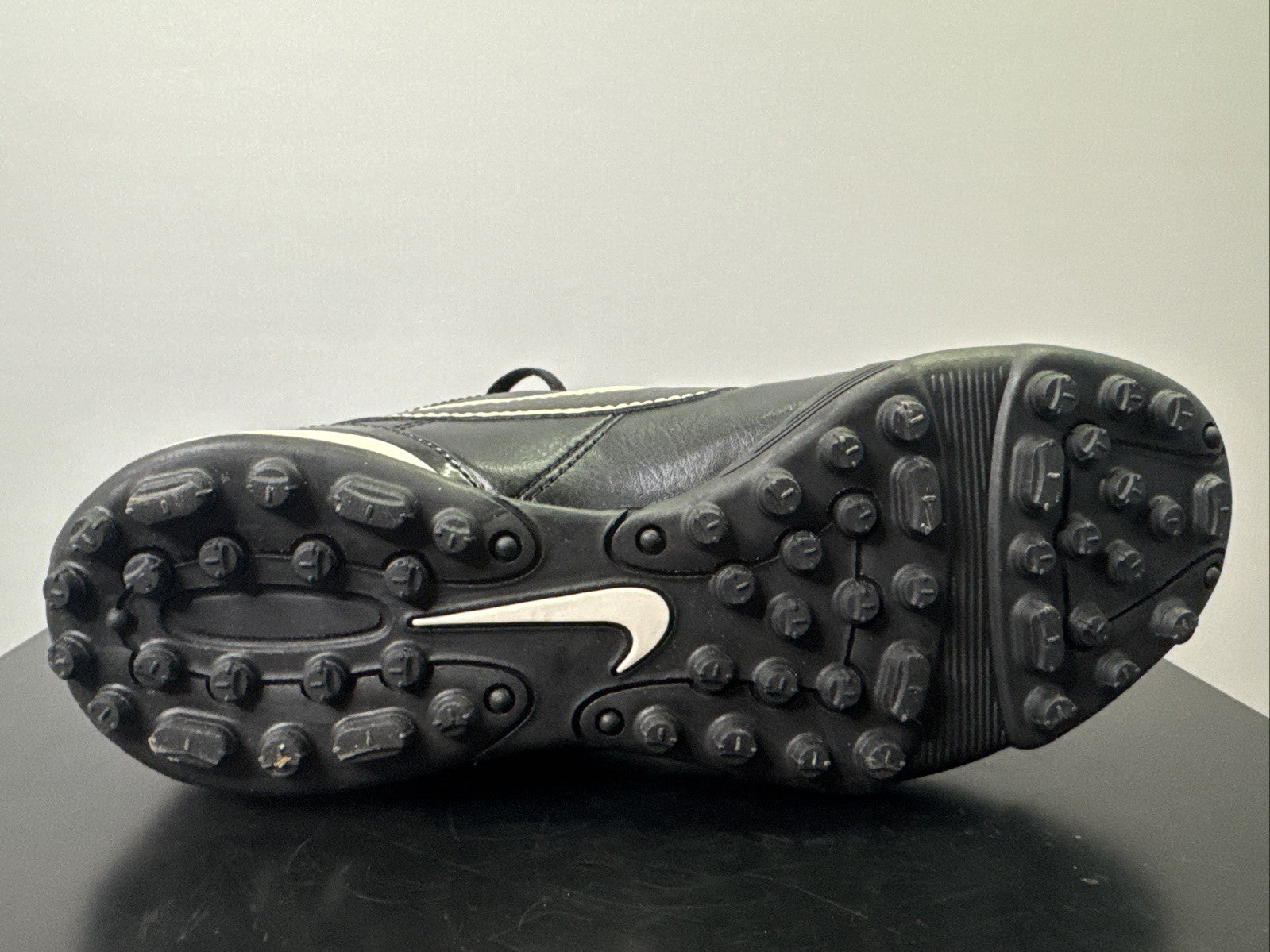Nike Tiempo Gr. 33 Jungen Fußballschuh
