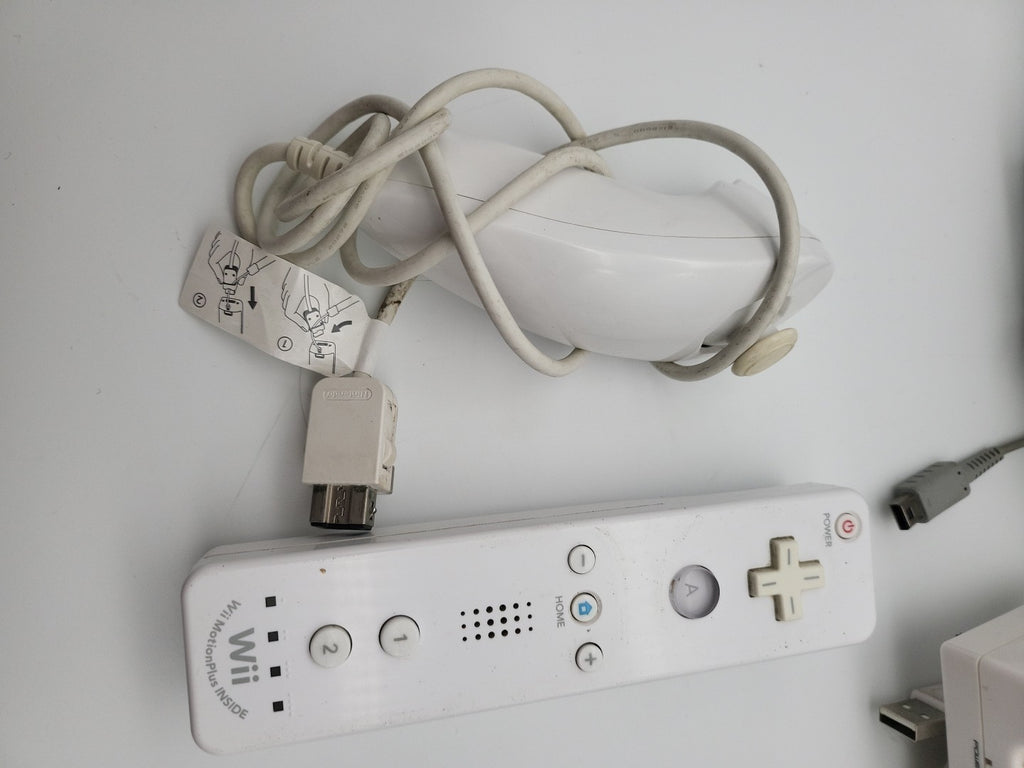 Wii U - Nintendo Wii  U Konsole Schwarz mit Wii U GamePad