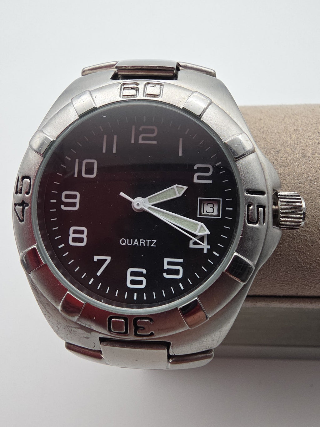 Herren Quarz Uhr Edelstahl Schwarz Datum Taucherstil