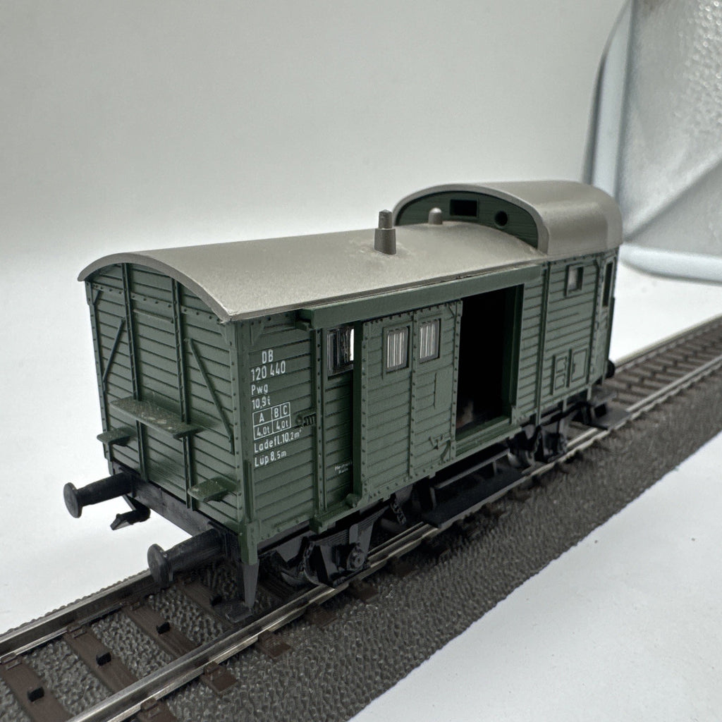 Märklin H0 4699 Güterzug Gepäckwagen DR 120440 #192