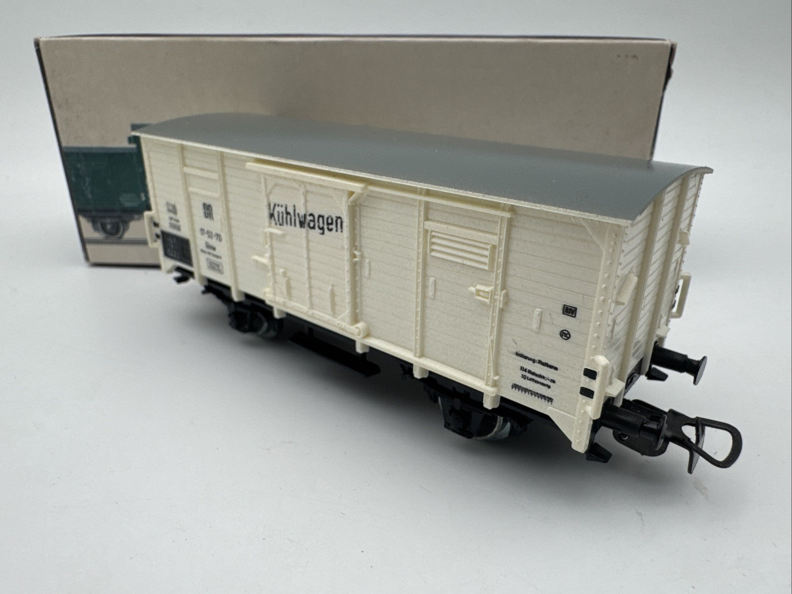 Piko H0 5/6445/015 Güterwagen Kühlwagen 17-52-70 DR