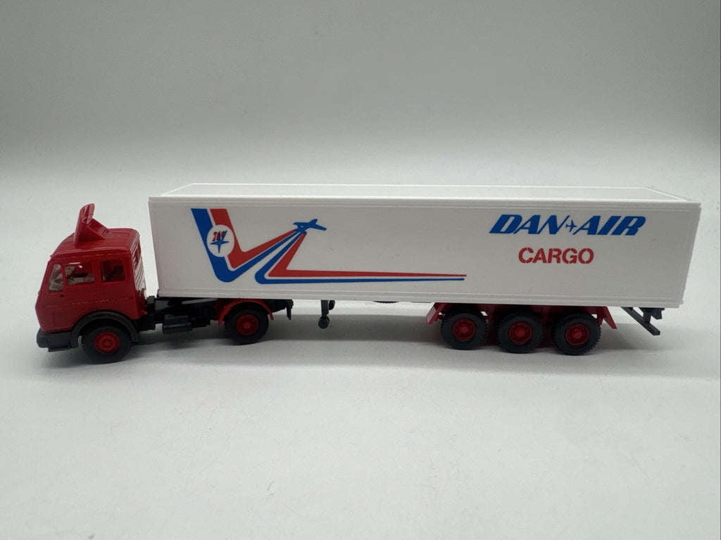 Wiking 542-7 Mercedes Koffer-Sattelzug "DAN AIR CARGO" #618