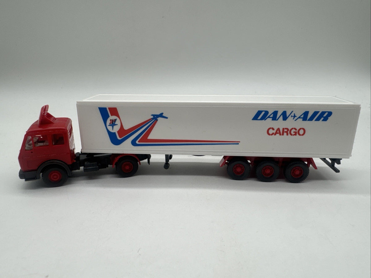 Wiking 542-7 Mercedes Koffer-Sattelzug "DAN AIR CARGO" #618
