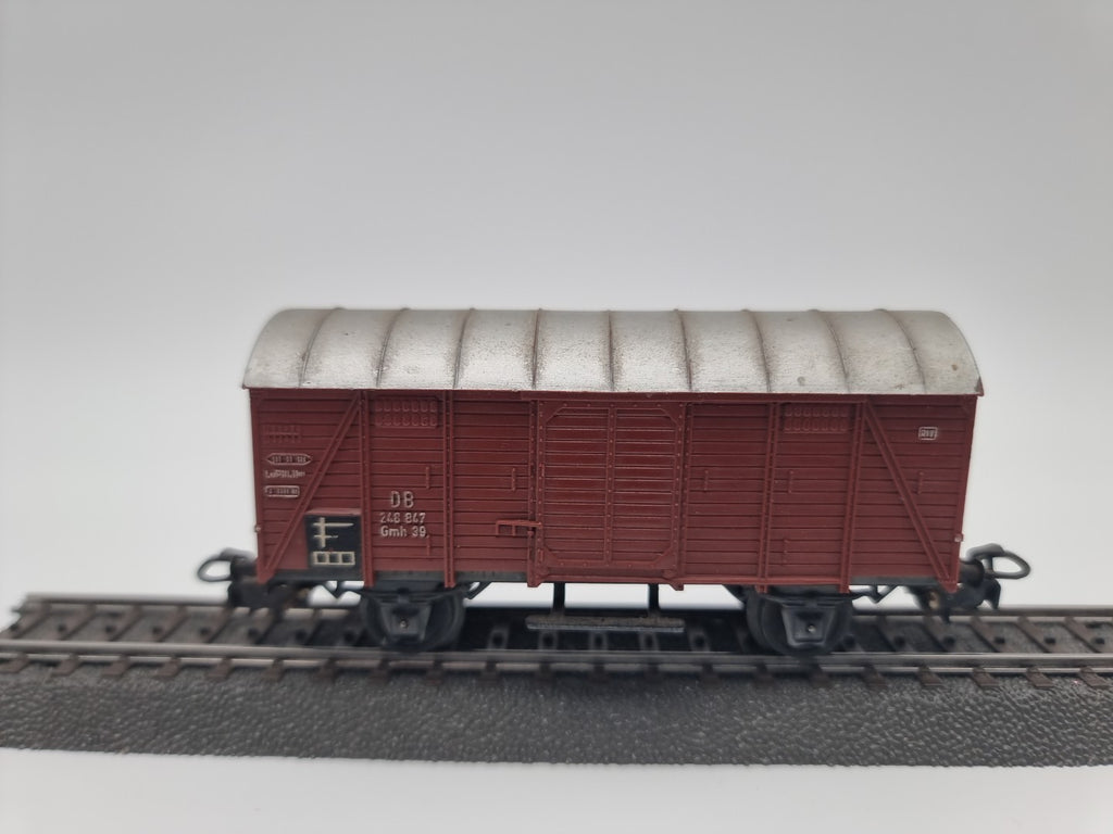Märklin gedeckter Güterwagen - DB - 248  847 GmbH 39 - braun - H0 1:87