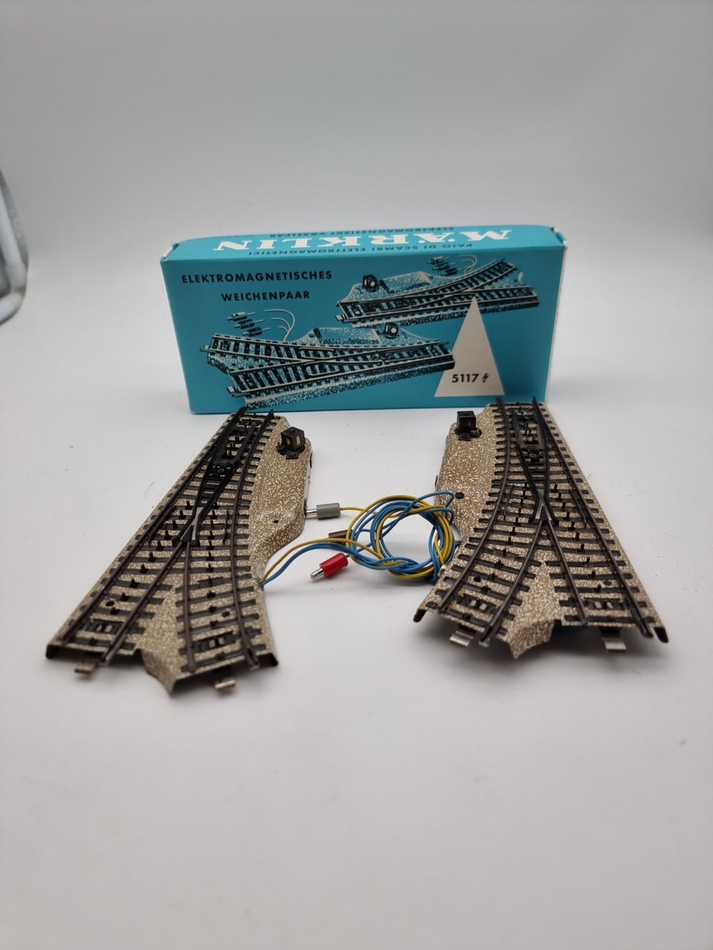 Märklin H0 5117 Weichenpaar guter getesteter Zustand in OVP Mit Querlochstecker