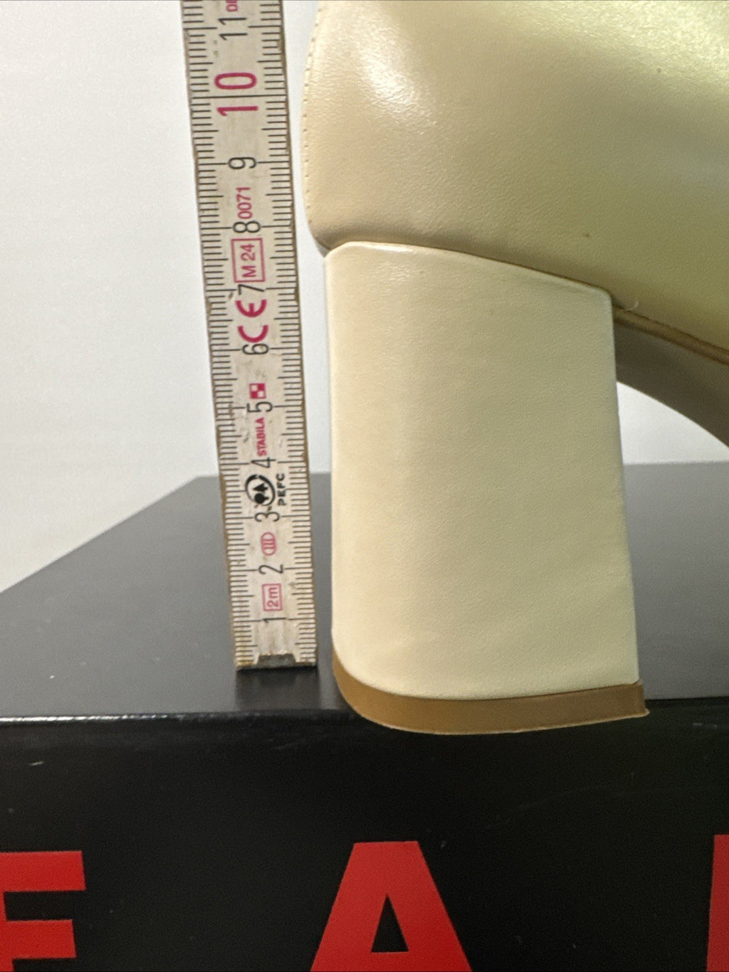 Donna Club Pumps Gr. 41 Leder Absatzschuh 