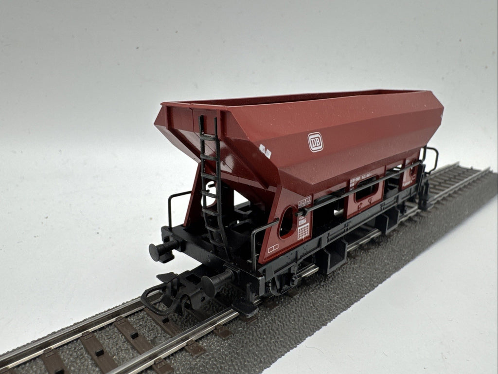 Märklin H0 4631 Drehschieber-Seitenentladewagen 542 3 560-3 DB #284
