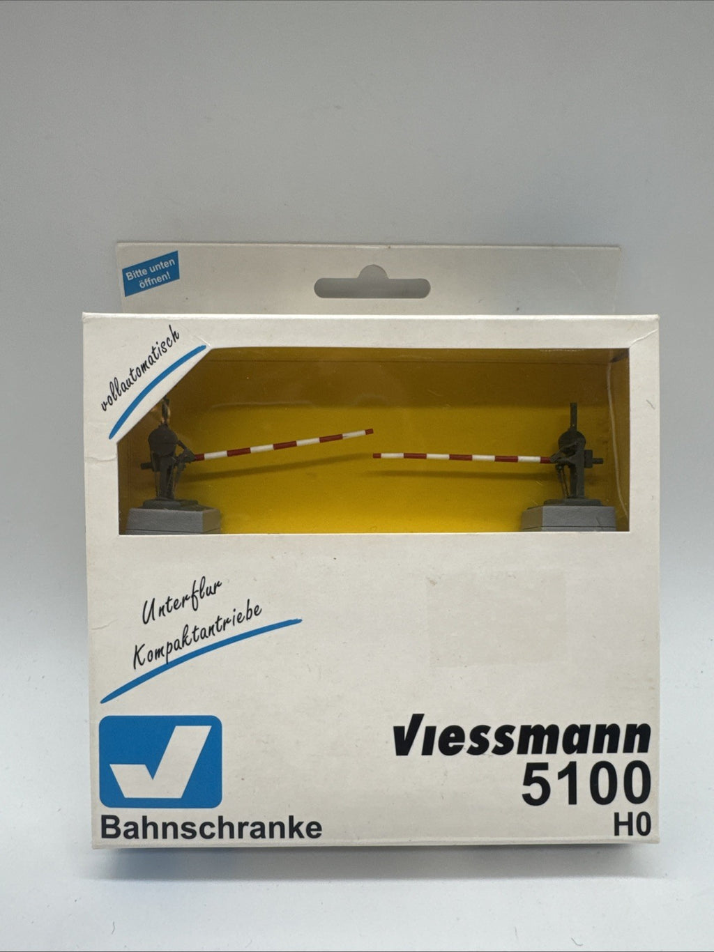 Viessmann H0 5100 Bahnschranke, vollautomatisch