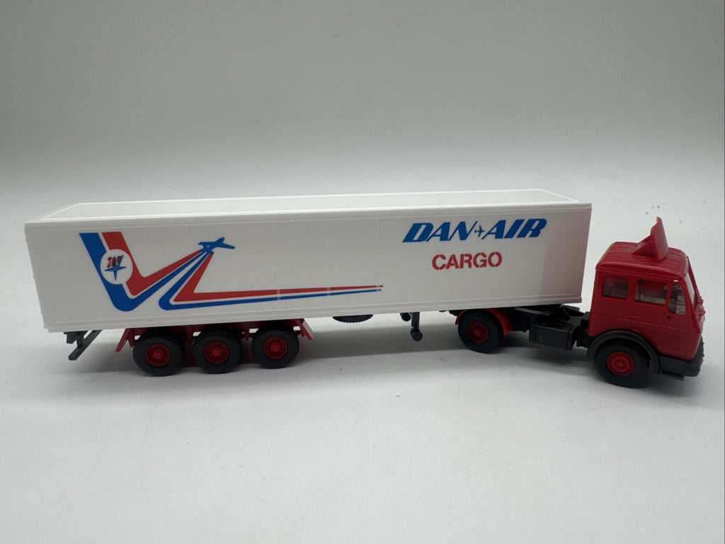 Wiking 542-7 Mercedes Koffer-Sattelzug "DAN AIR CARGO" #618