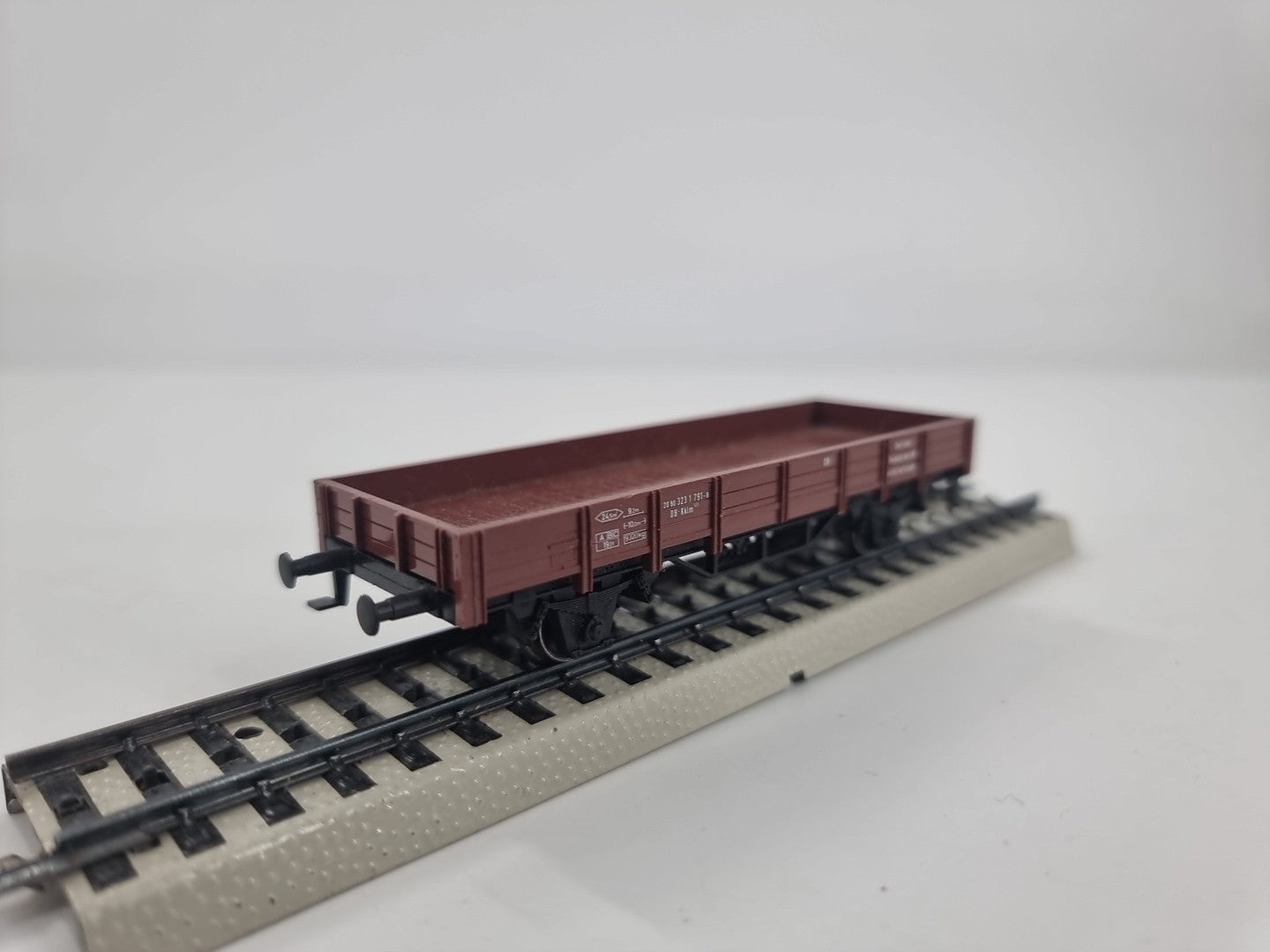 Märklin  H0 505 der DB Niederbordwagen  Braun