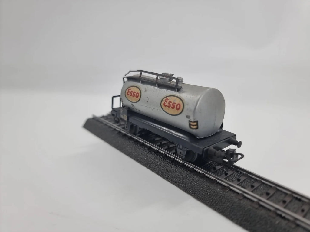 Märklin Esso-Kesselwagen Aufschrift 599 304