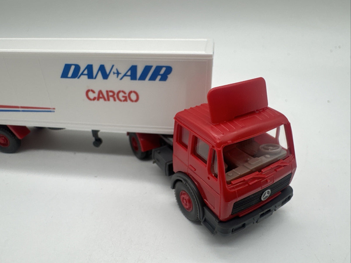 Wiking 542-7 Mercedes Koffer-Sattelzug "DAN AIR CARGO" #618