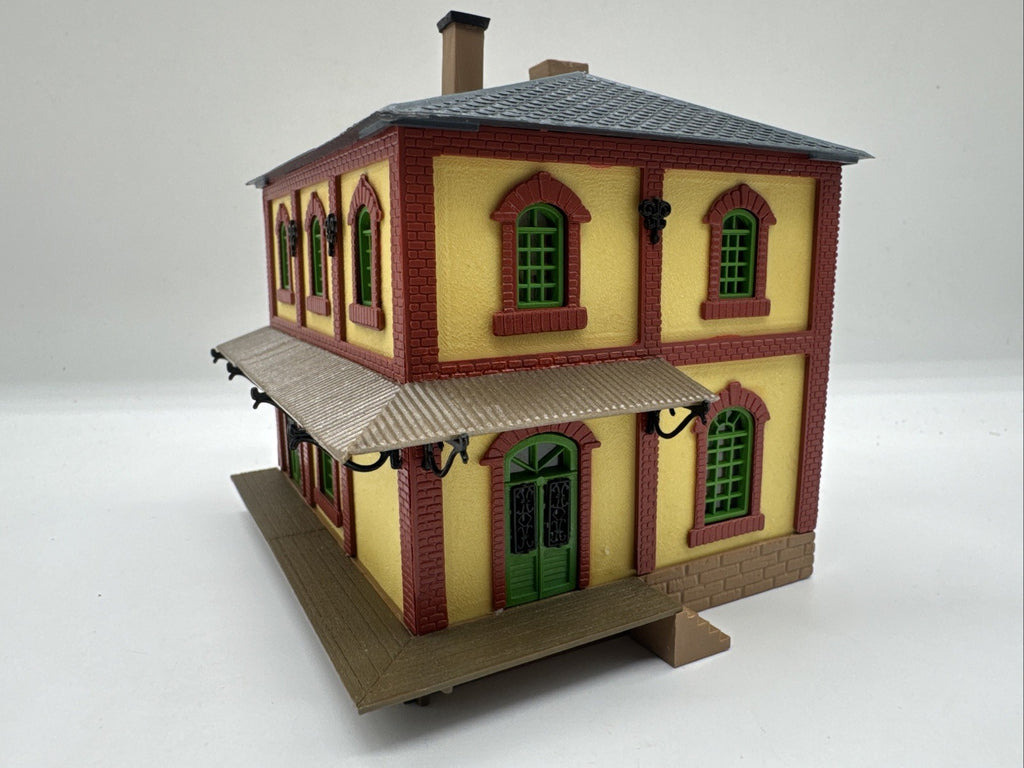 Auhagen  aus 12228   (Spur H0)  Maschinenfabrikgebäude - fertig gebaut