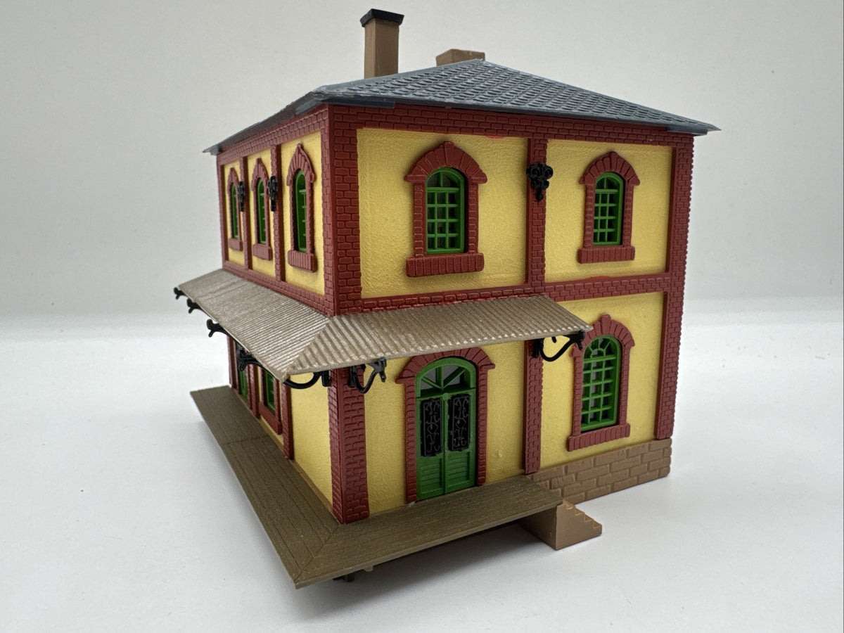 Auhagen  aus 12228   (Spur H0)  Maschinenfabrikgebäude - fertig gebaut