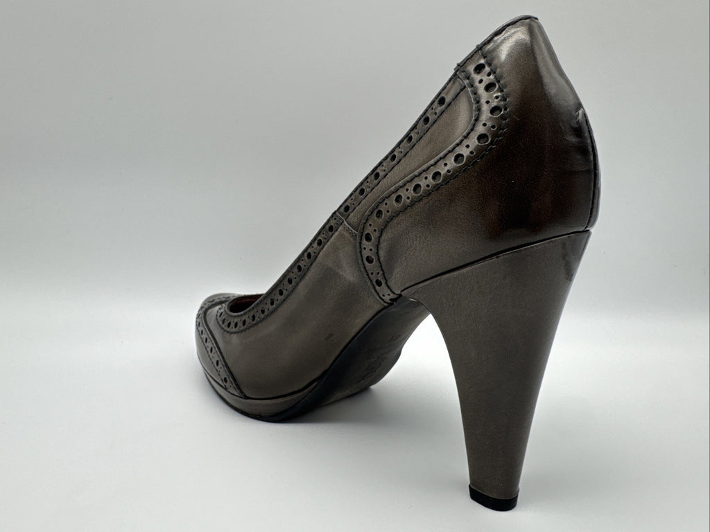 Gadea Pumps Gr. 41 Braun Leder Damen Absatzschuh 