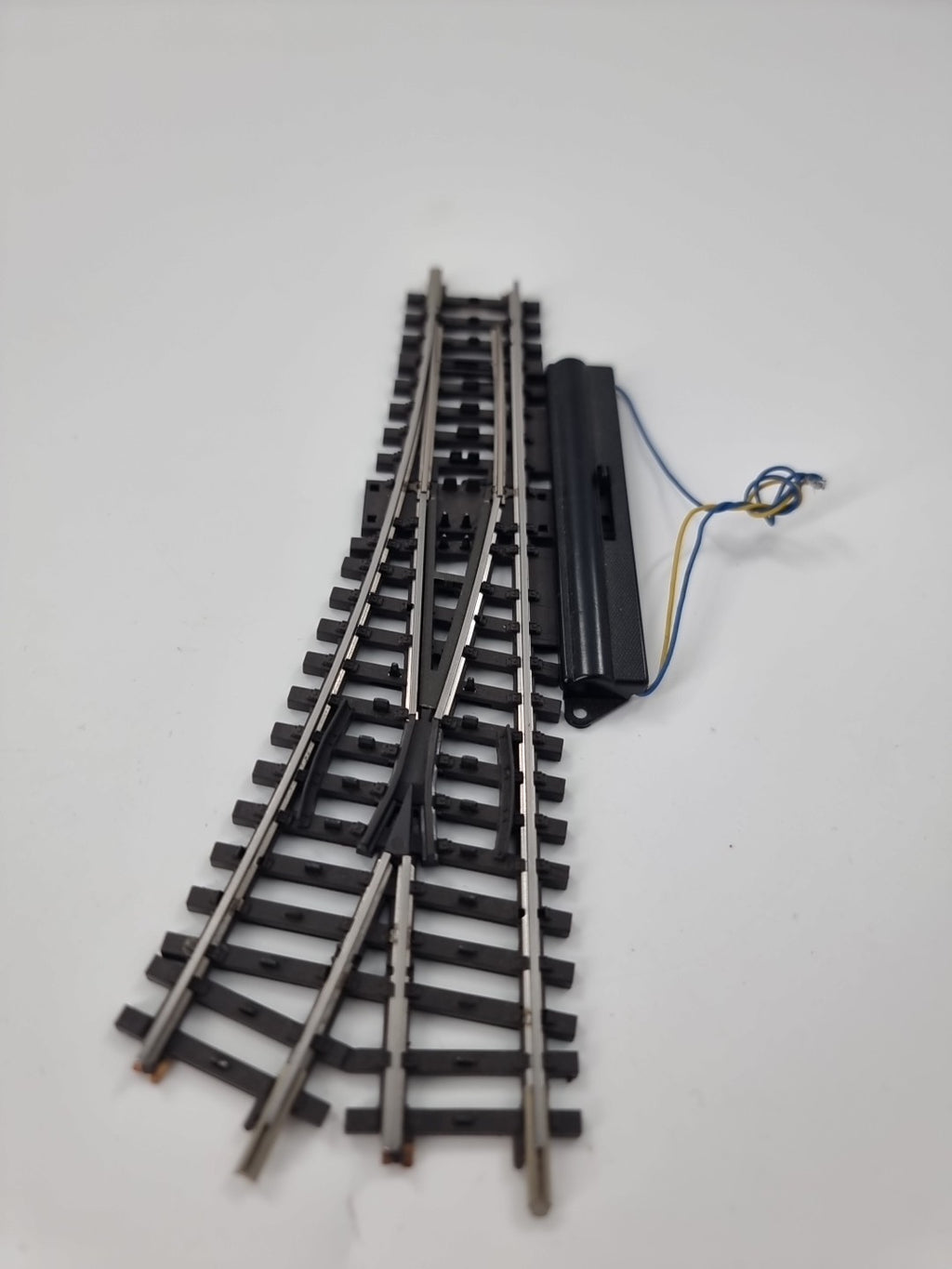 Märklin H0 2262/2263 K-Gleis, Weiche rechts mit Antrieb 7549 -geprüft-