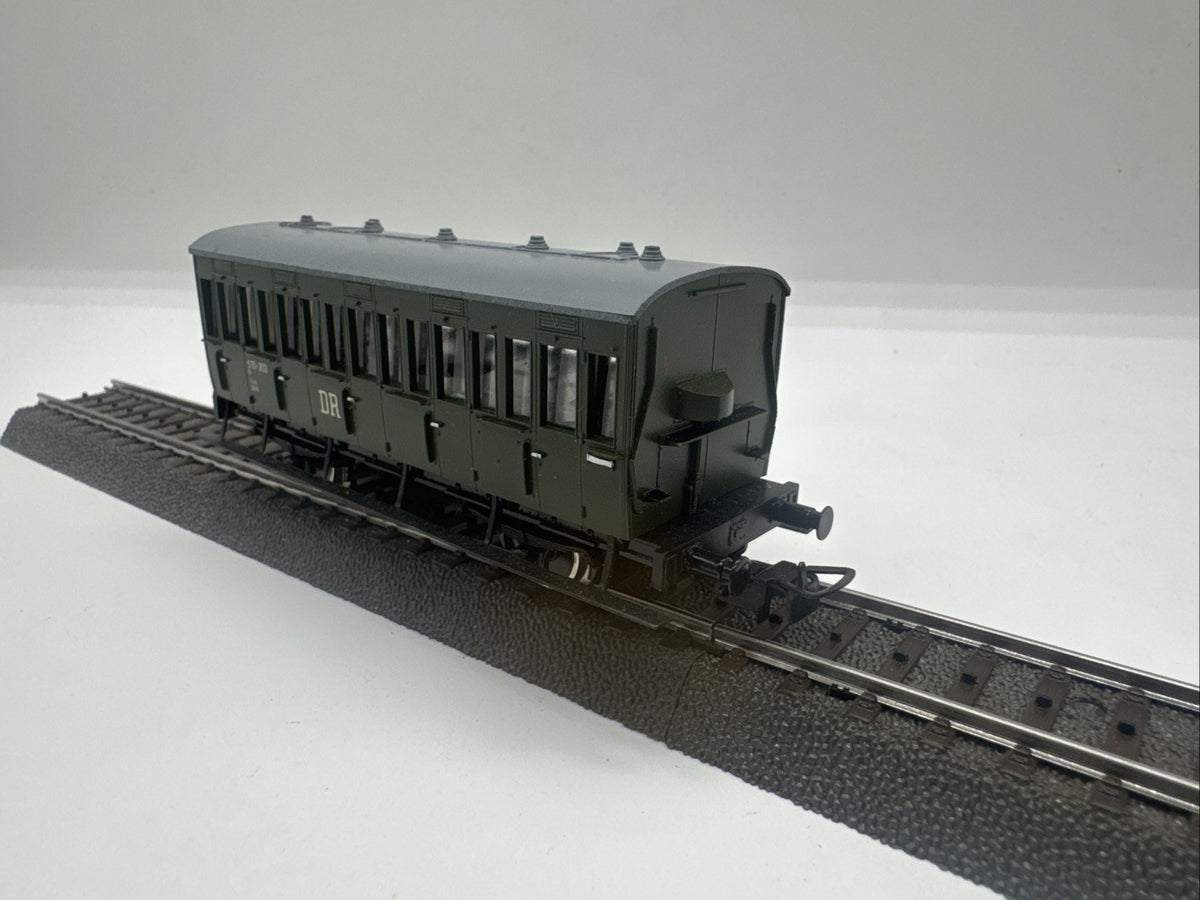 Piko H0 5/6515-01 Personenwagen 530-303 DR Neuwertig #105