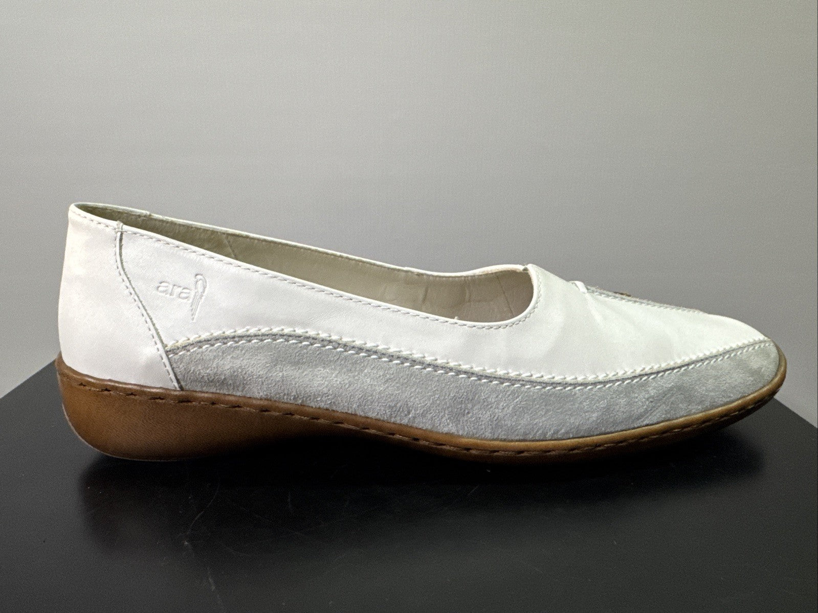 Ara Slipper Gr. 8 Damen Weiß Leder 