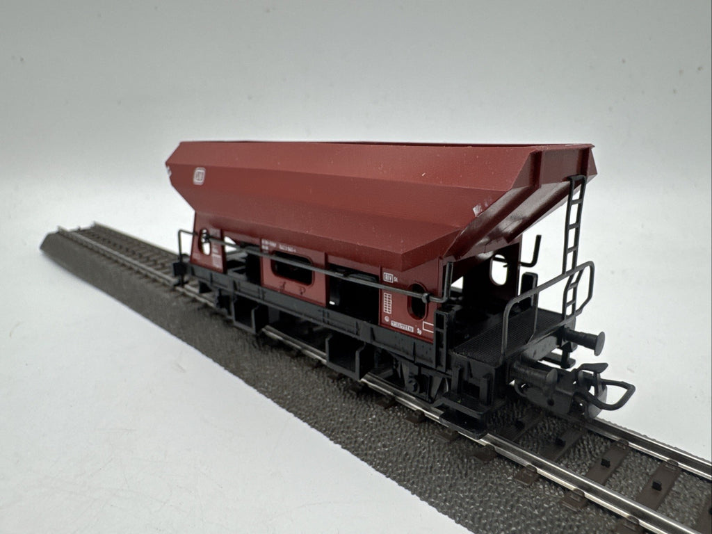 Märklin H0 4631 Drehschieber-Seitenentladewagen 542 3 560-3 DB #284