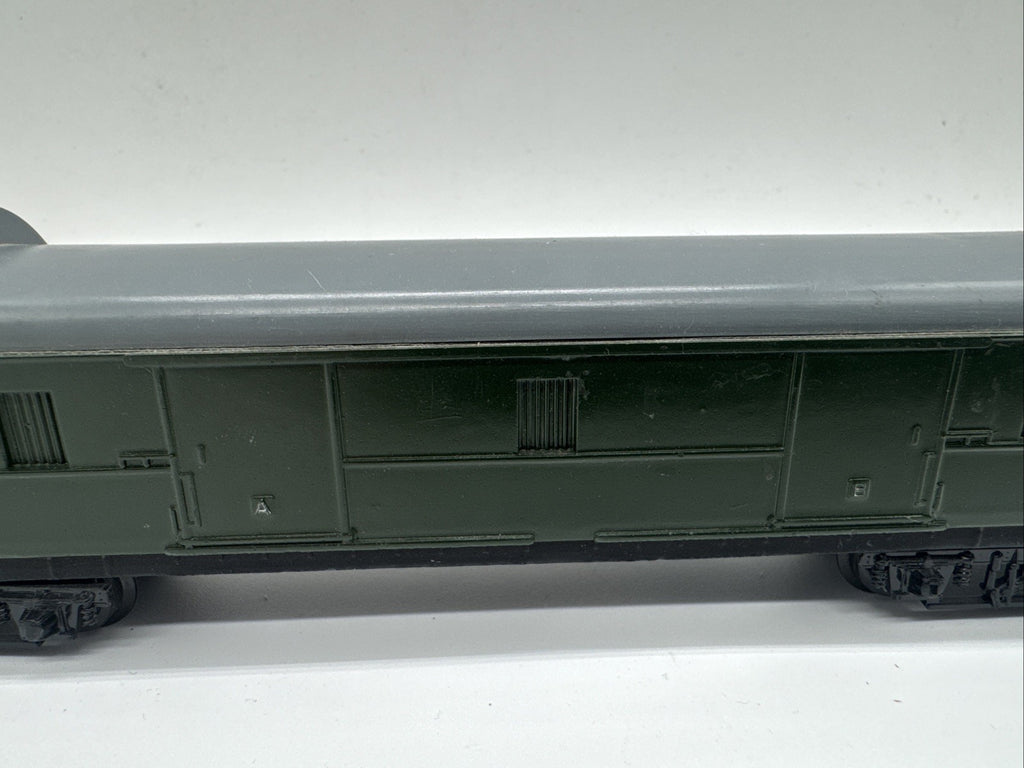 PIKO H0 Gepäckwagen DR 000213 Grün