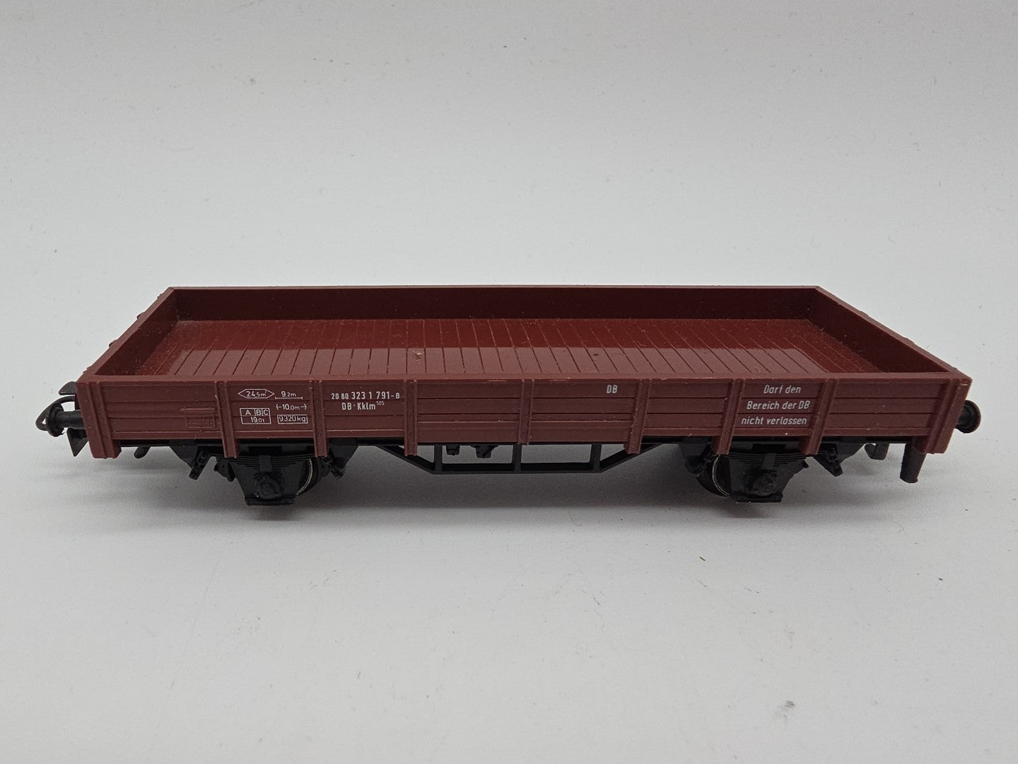 Märklin HO 4423 Niederbordwagen --32--