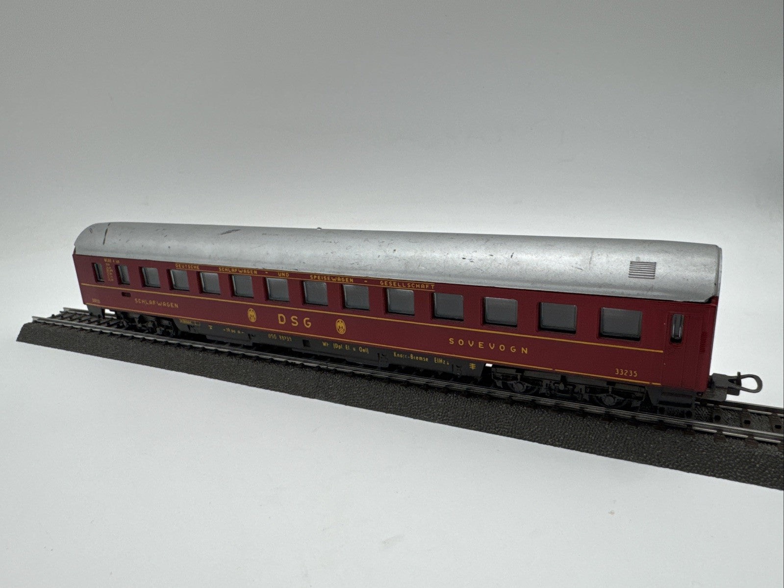 Lima DSG Speisewagen H0 – rot/silber  – Modellbahn
