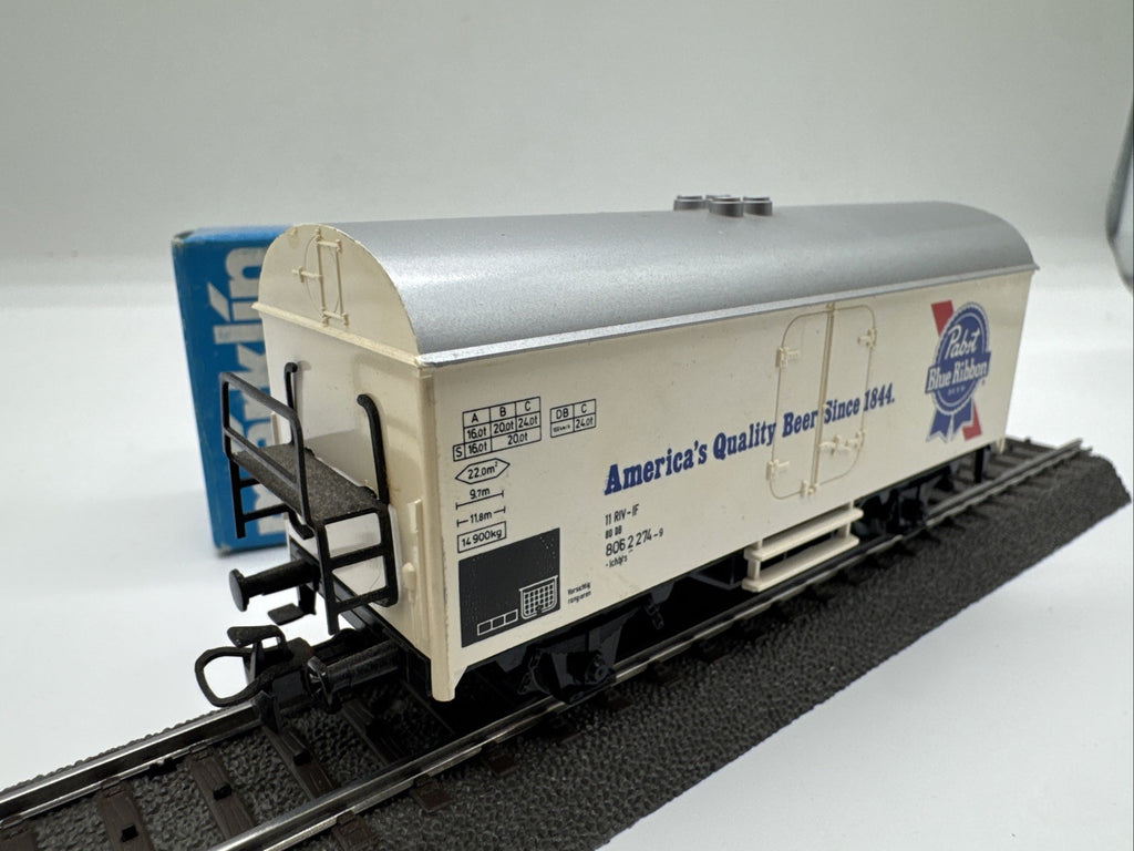 MÄRKLIN 4569 Bierwagen "Pabst Blue Ribbon" der DB Spur H0 OVP #39