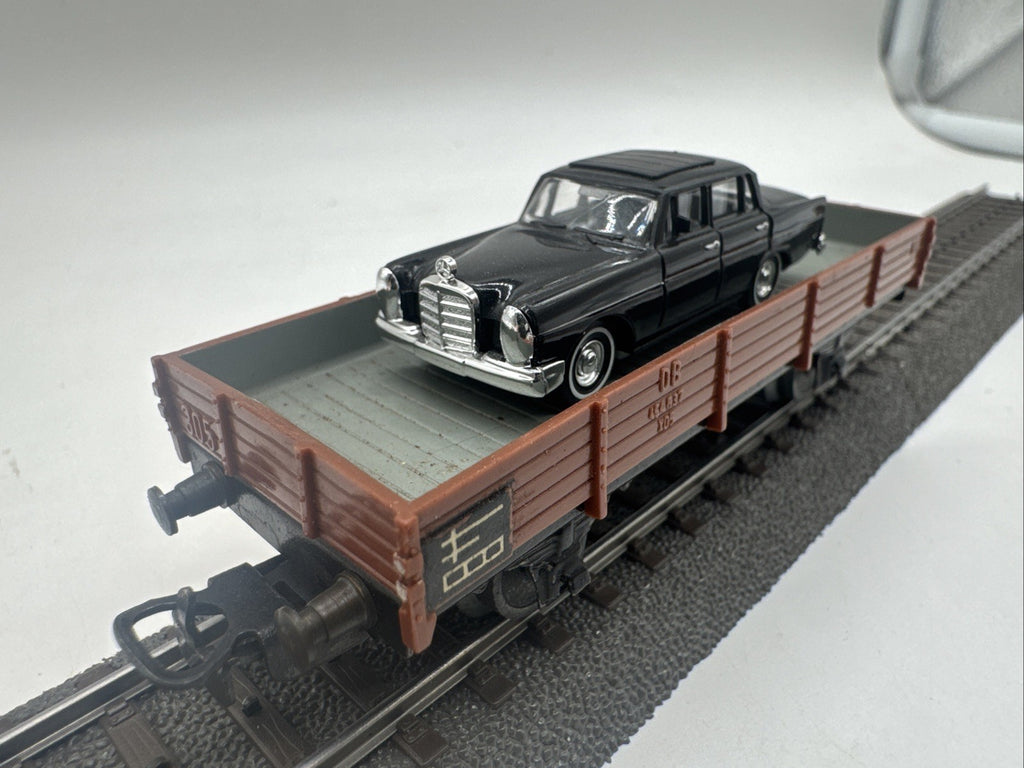 Märklin 4503 H0 Niederbordwagen 464 637 , DB Beladen