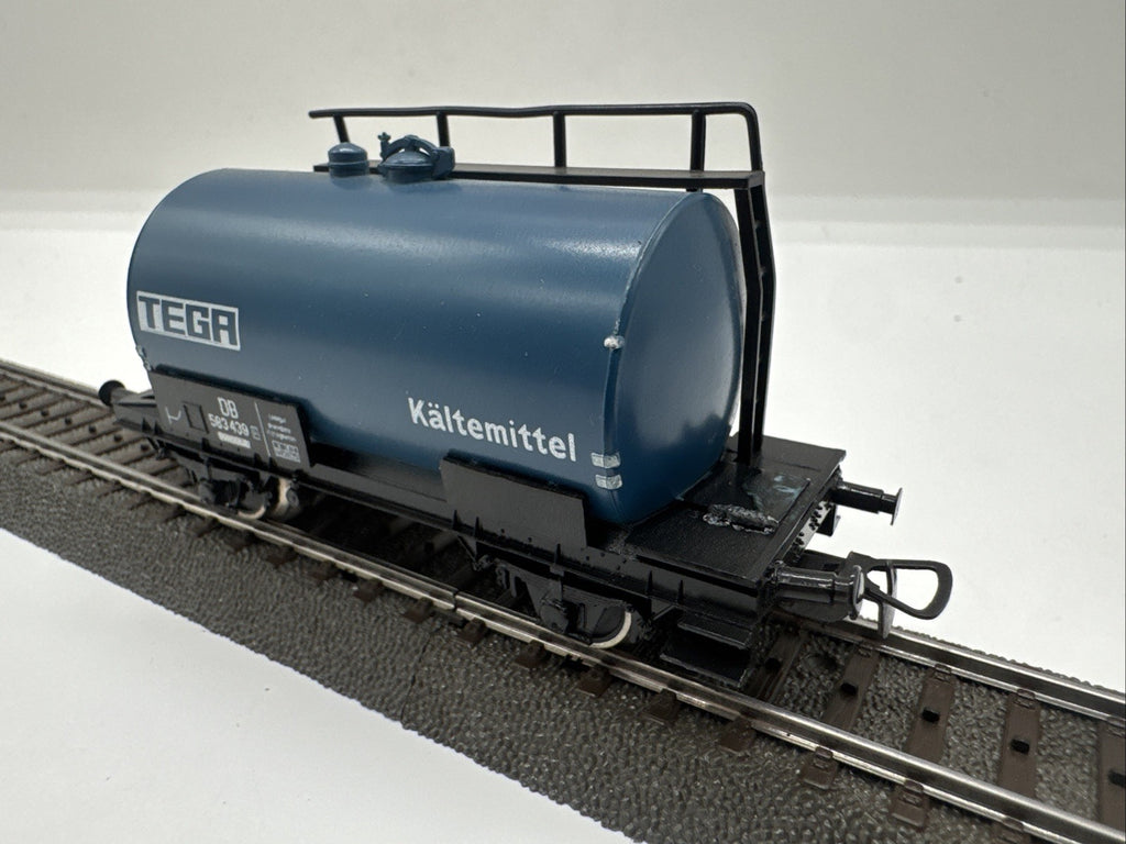 blauer Güterwagen / Kesselwagen TEGA  DB 583 439 in Größe H0 #151