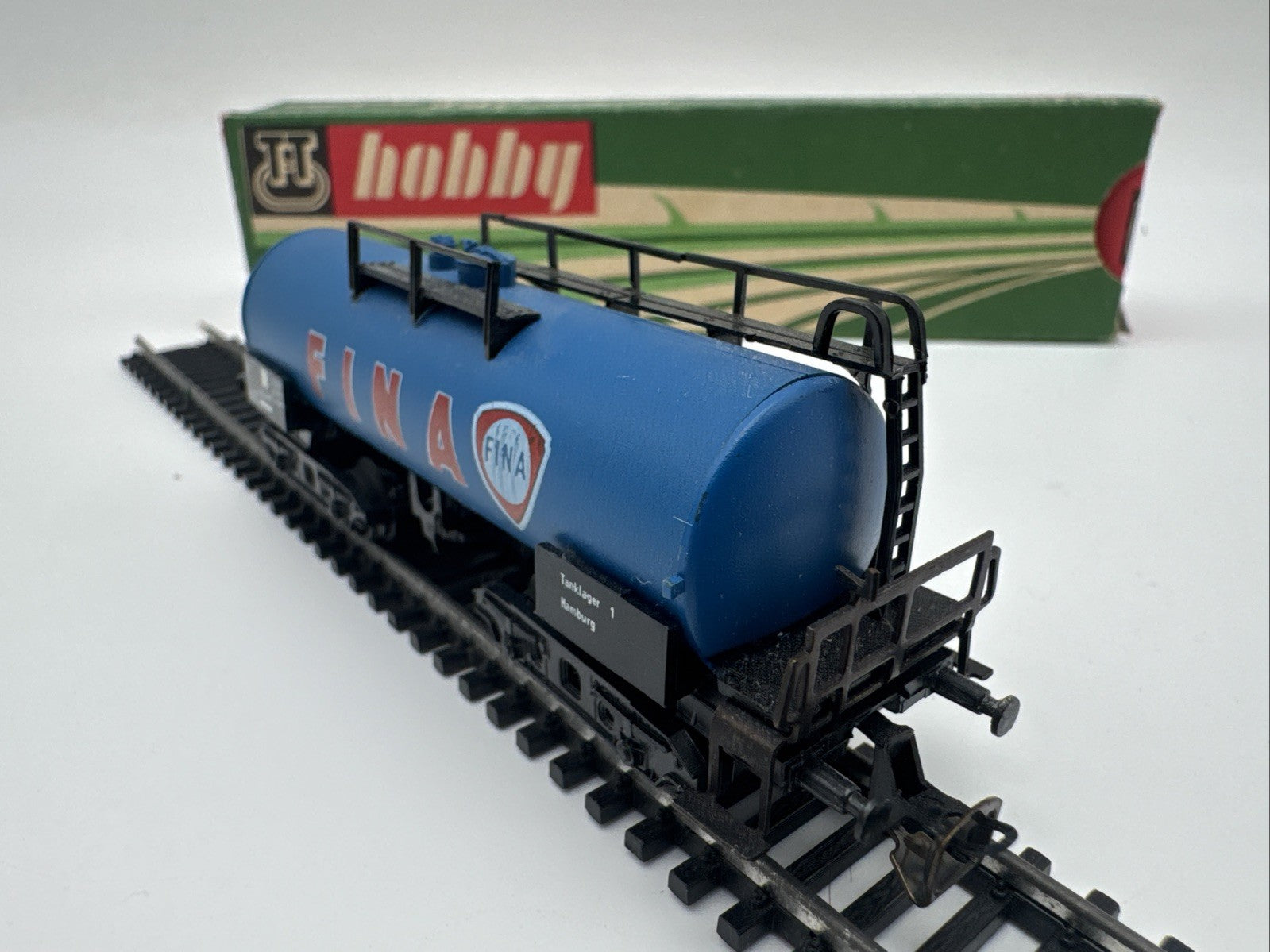 Spur TT DDR BTTB 5411 Kesselwagen FINA blau 4-achsig Güterwagen TOP&OVP Zeuke